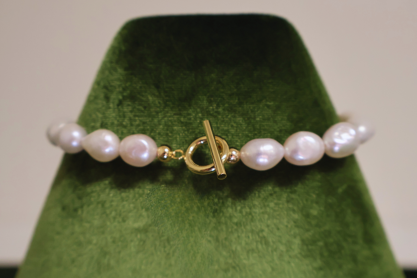 Baroque Loop – Irregular Circle Clasp 14K Gold-Filled Silver Bracelet