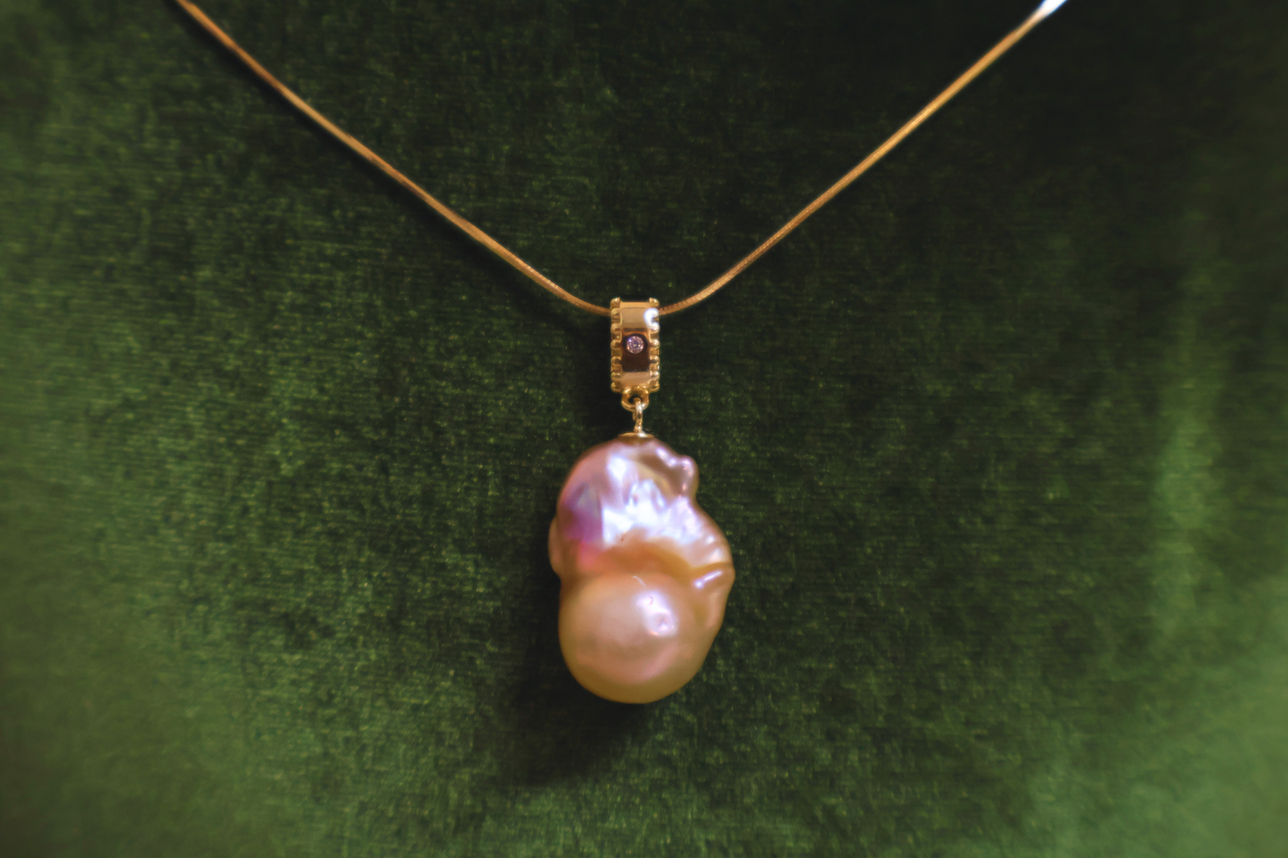 Iridescent Glow – Petite Baroque Pearl Pendant on Soft 18K Gold Chain