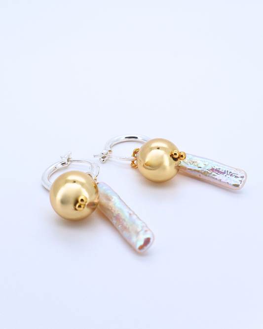 Golden Balance – Rectangular Baroque Pearl & Gold Sphere Earrings