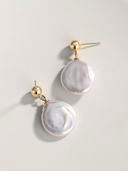 Coin-Shaped Baroque Pearl Drop Earrings in Gold | BARØ