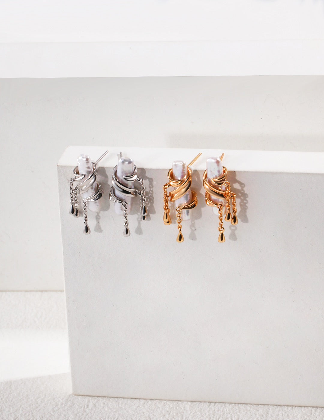 Baroque Pearl Fringe Earrings in Gold and Silver | BARØ