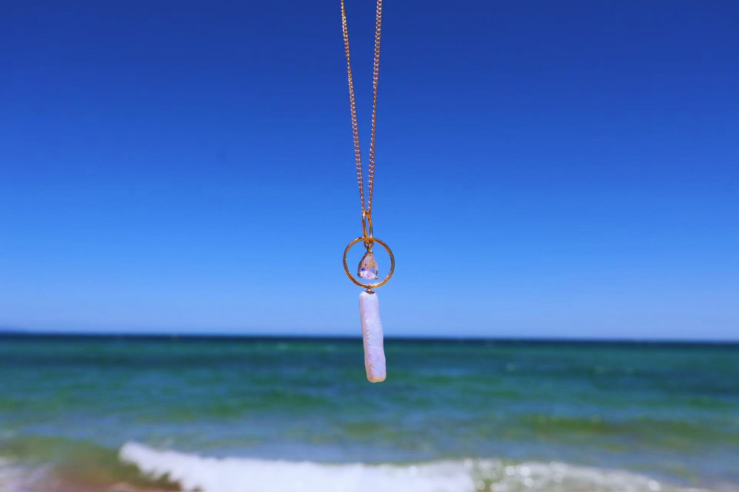 Stellar River – Rectangular Baroque Pearl Pendant Necklace with Pavé Detail