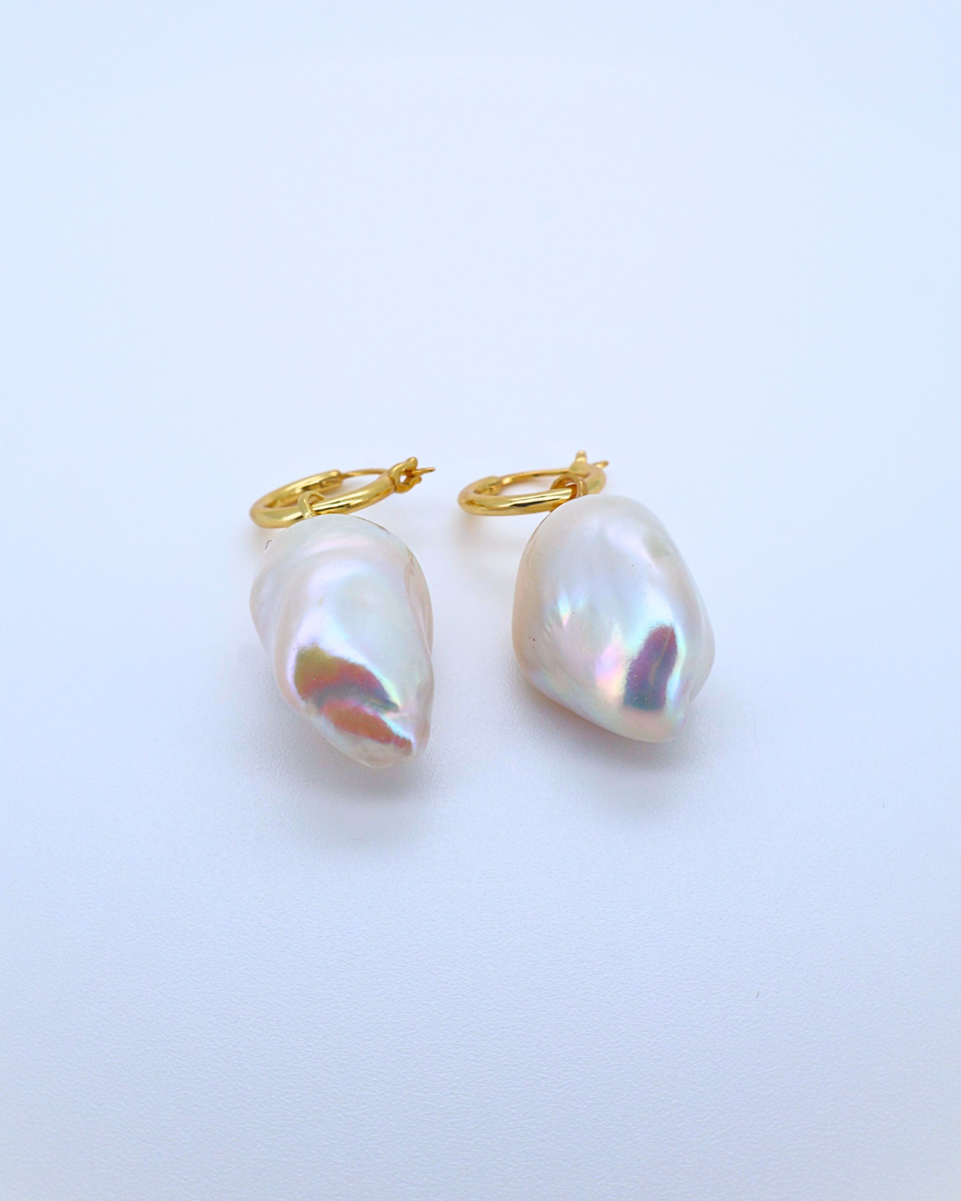 Trailing Pearl – Large Baroque Pearl Drop Earrings