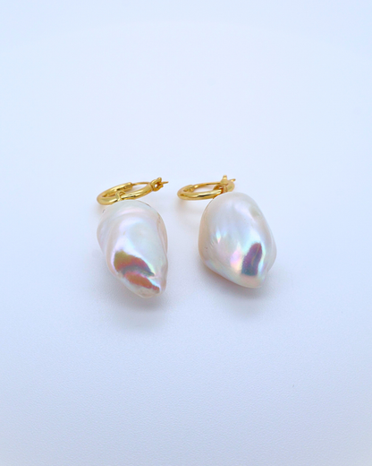 Trailing Pearl – Large Baroque Pearl Drop Earrings