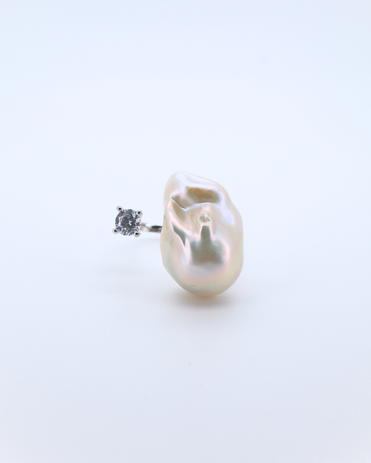 Cold Gleam – Large Silver-White Baroque Pearl Adjustable Ring with Pavé Detail