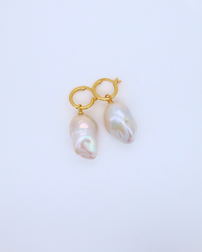 Trailing Pearl – Large Baroque Pearl Drop Earrings