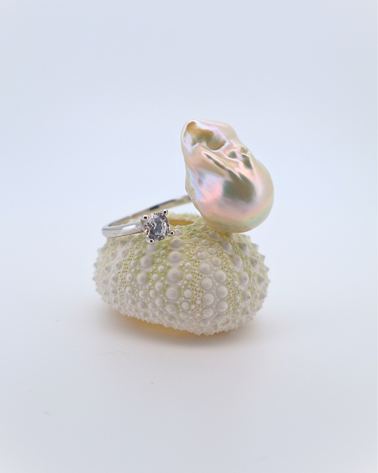 Cold Gleam – Large Silver-White Baroque Pearl Adjustable Ring with Pavé Detail