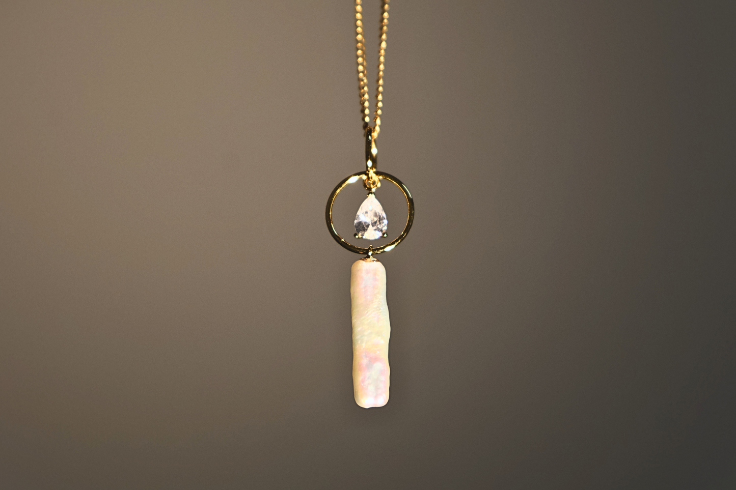 Stellar River – Rectangular Baroque Pearl Pendant Necklace with Pavé Detail