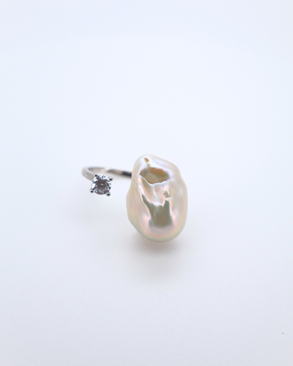 Cold Gleam – Large Silver-White Baroque Pearl Adjustable Ring with Pavé Detail