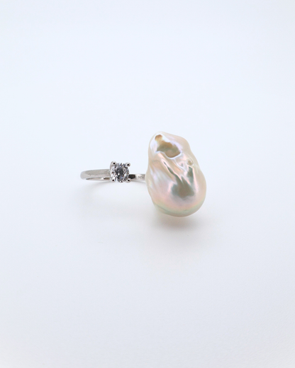 Cold Gleam – Large Silver-White Baroque Pearl Adjustable Ring with Pavé Detail