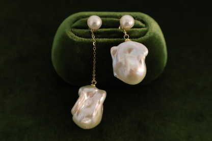 Asymmetry – Large Baroque Pearl Mismatched Earrings