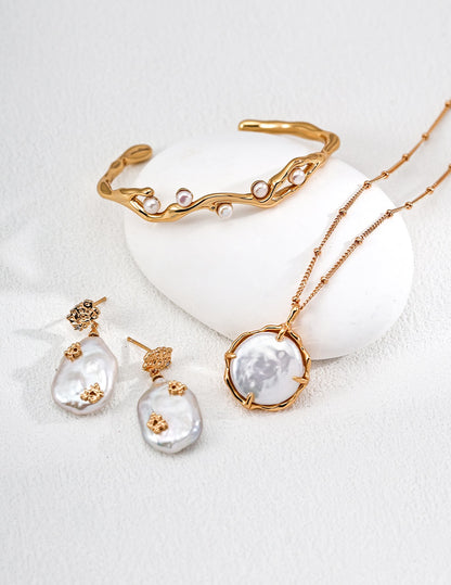 Life Tree Baroque Pearl Drop Earrings | BARØ.notjustpearl