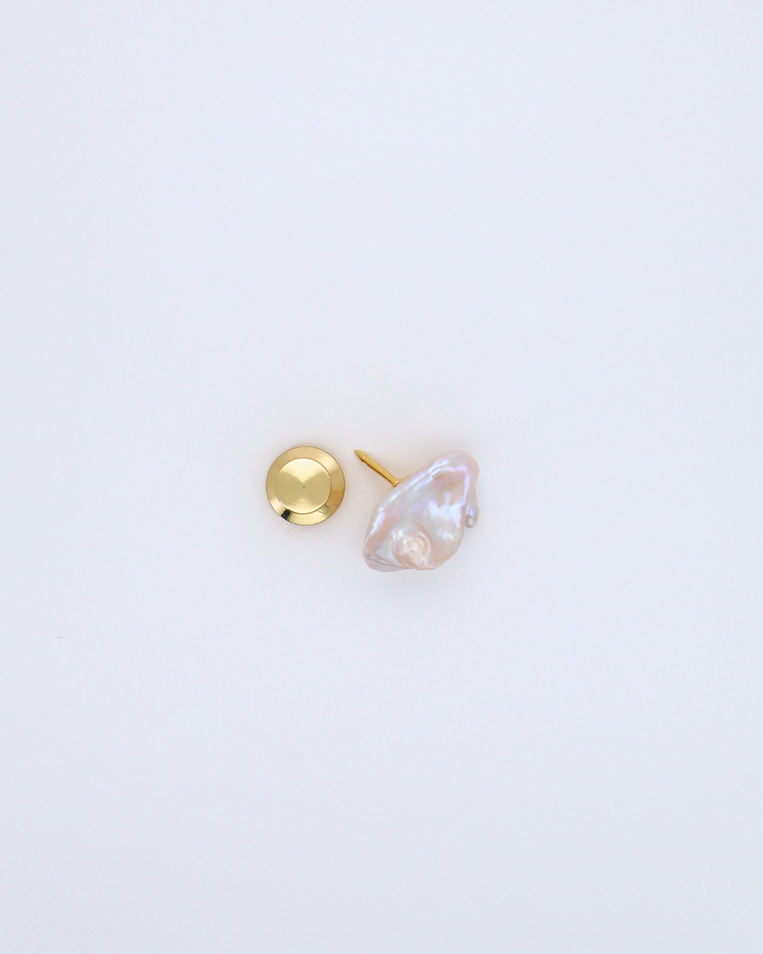 The One Pearl – Single Baroque Pearl Brooch