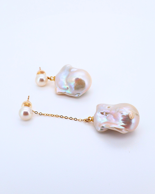 Asymmetry – Large Baroque Pearl Mismatched Earrings