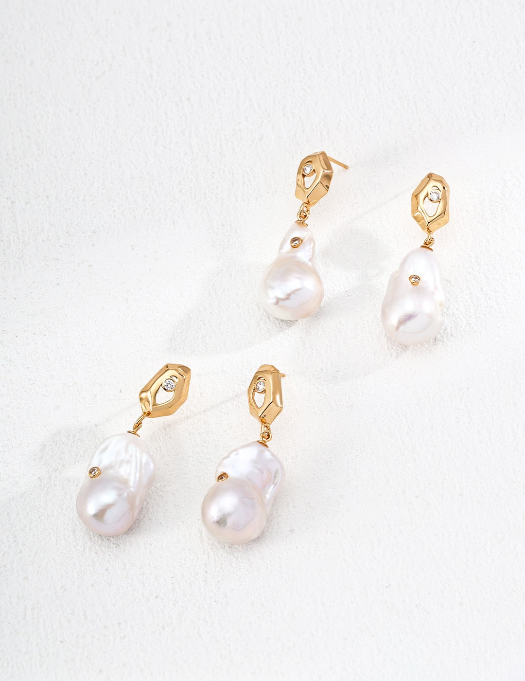 Faceted Baroque Pearl Drop Earrings in Gold | BARØ