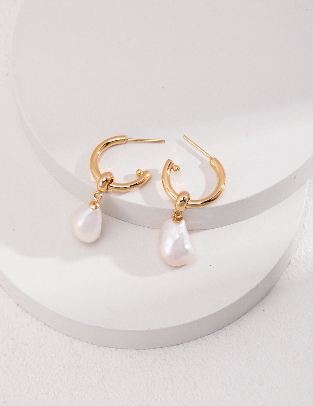 Baroque Pearl Hoop Drop Earrings in Gold | BARØ