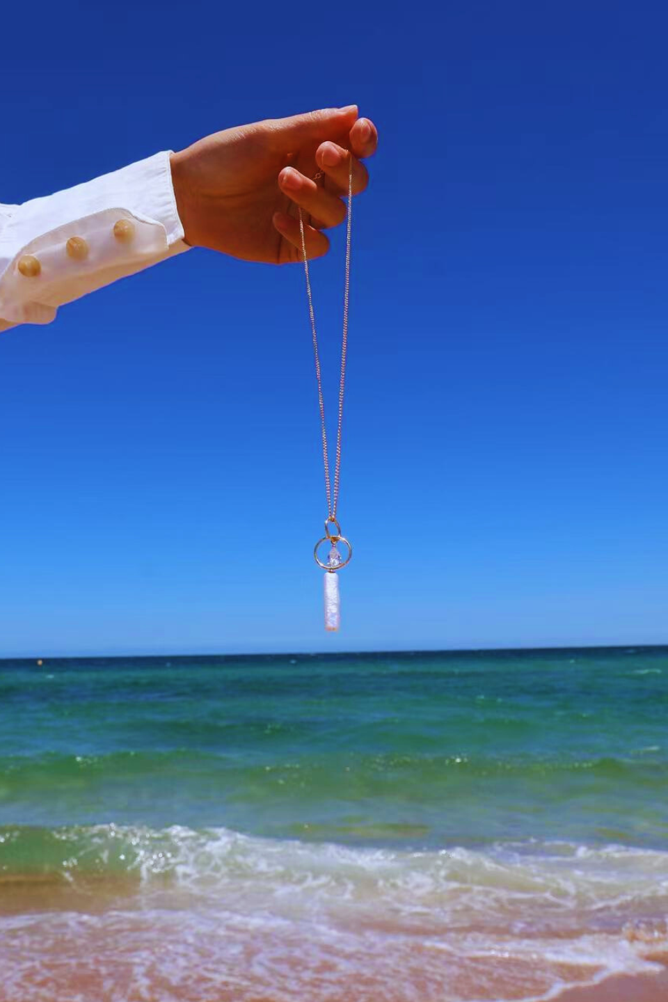 Stellar River – Rectangular Baroque Pearl Pendant Necklace with Pavé Detail