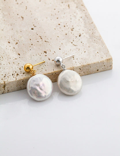 Coin-Shaped Baroque Pearl Drop Earrings in Gold | BARØ