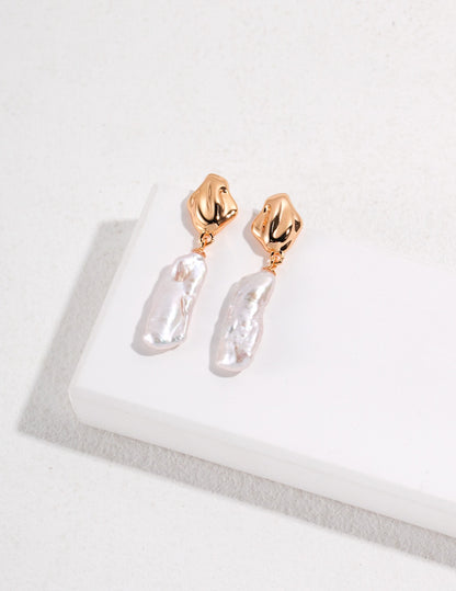 Sculpted Baroque Drop Earrings in Gold and Silver | BARØ