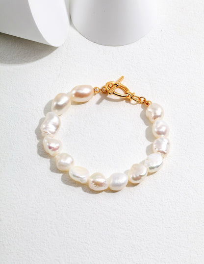 ORA Baroque Pearl Bracelet with Gold Toggle | BARØ