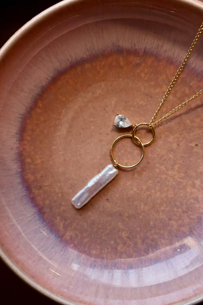 Stellar River – Rectangular Baroque Pearl Pendant Necklace with Pavé Detail